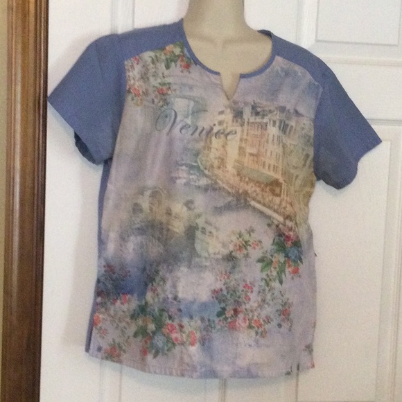 Cherokee Studio Scrub Top - Picture 1 of 6